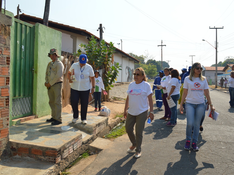 PMT promove ação para diminuir focos de dengue e de queimadas na capital