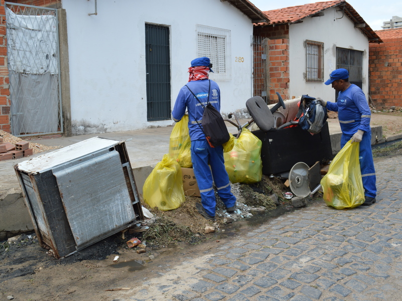 A Faxina nos Bairros acontece todos os sábados e já retirou da cidade 4.462 toneladas de lixo