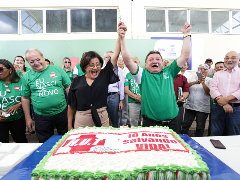 HUT completa 10 anos e realiza grande festa para colaboradores