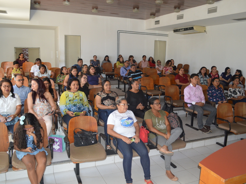 A Fundação Municipal de Saúde entregou mais de 200 certificados de cursos a servidores do órgão 