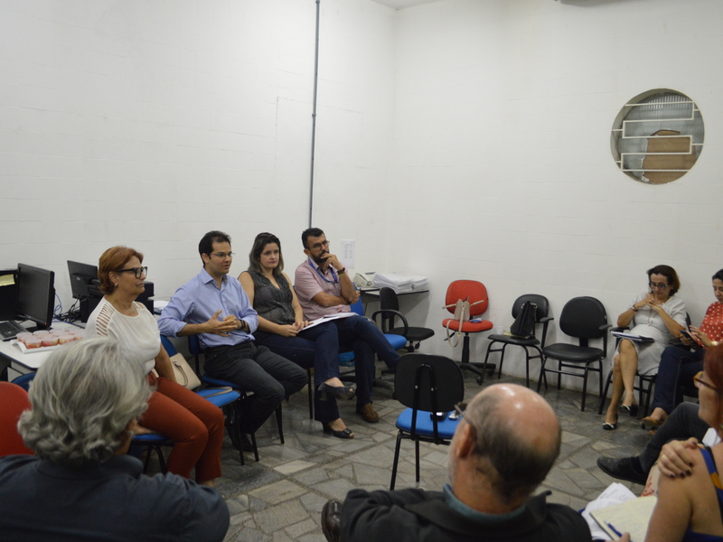 Saúde comunitária é discutida em reunião entre pesquisadores da Abrasco e parceiros da FMS