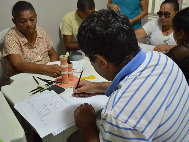 Projeto de alfabetização dos usuários encerra com festa de formatura no CAPS II Sudeste