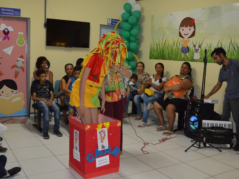 Crianças atendidas pelo CMAM ganham presentes de Dia das Crianças