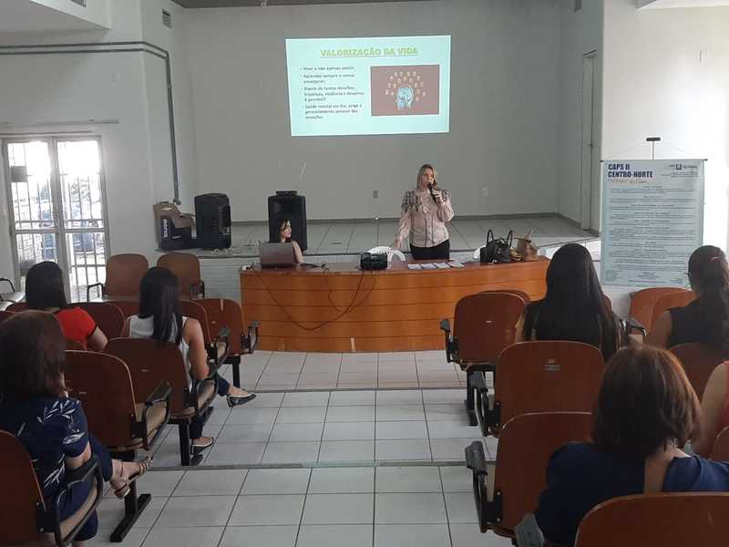 Servidores da FMS participam de palestra sobre saúde mental