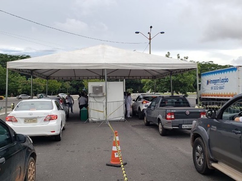 Dois pontos de Drive Thru e mais92 unidades estão vacinando contra a gripe em Teresina