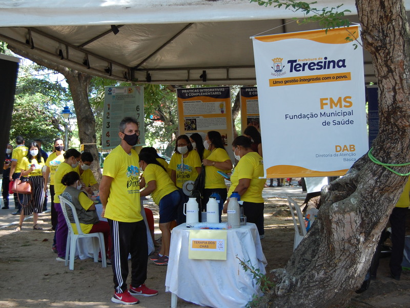 FMS oferece diversos serviços na Feira das Praças