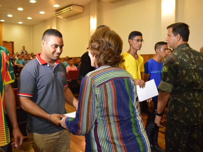 Militares recebem certificado pelo trabalho de combate ao Aedes aegypti