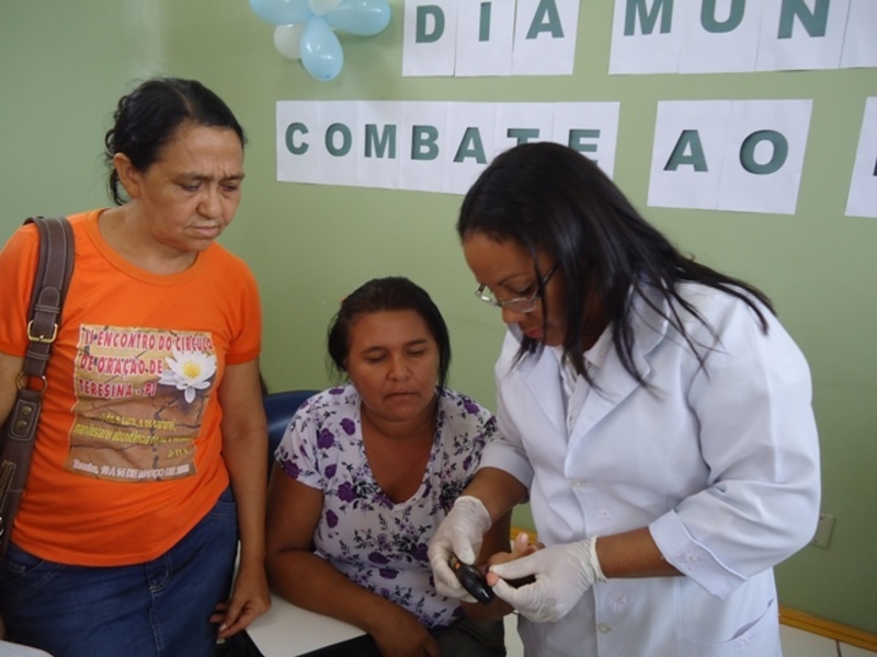 População do Promorar faz teste de diabetes em hospital do bairro