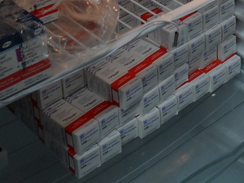 Lineu Araújo recebe 2600 unidades de insulina