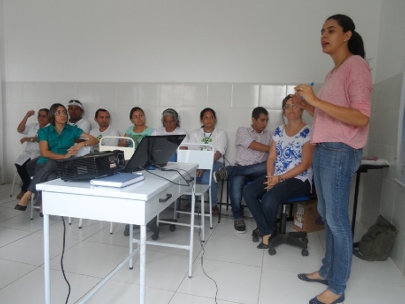 FMS capacita profissionais da ESF para lidar com crises de transtornos mentais