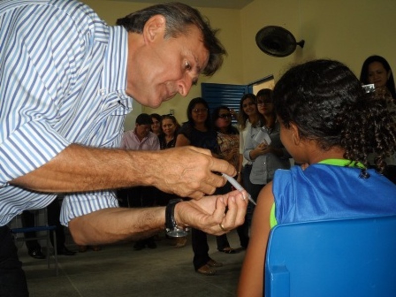 FMS dá início à vacinação contra o HPV
