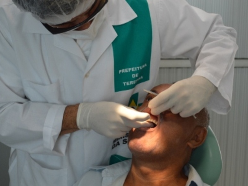 PMT entregará mais de 2 mil próteses dentárias este ano