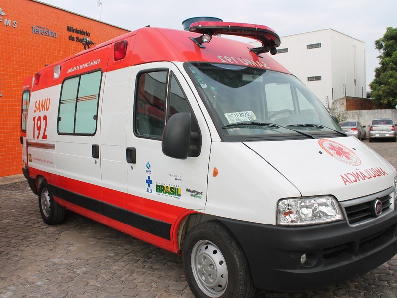 Ministério da Saúde faz doação de cinco ambulâncias para o SAMU Teresina