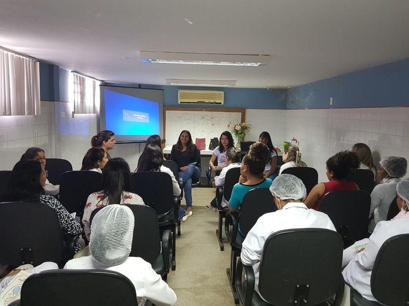 Violência obstétrica é pauta de roda de conversa no Hospital do Satélite