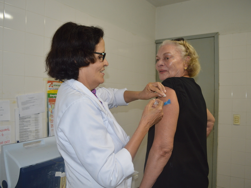 Teresina recebe mais 20 mil doses de vacina contra a gripe