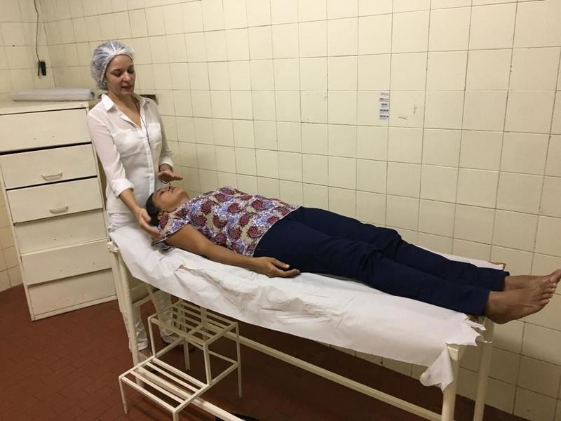 Hospital da Primavera promove sessões de reiki para a comunidade