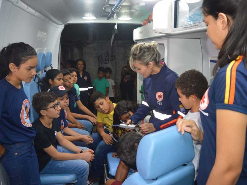 SAMU Teresina orienta crianças sobre os riscos e sintomas do AVC 