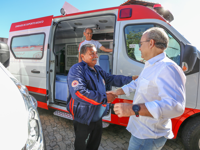 Teresina recebe 6 ambulâncias para atender casos de urgências e realizar transferências