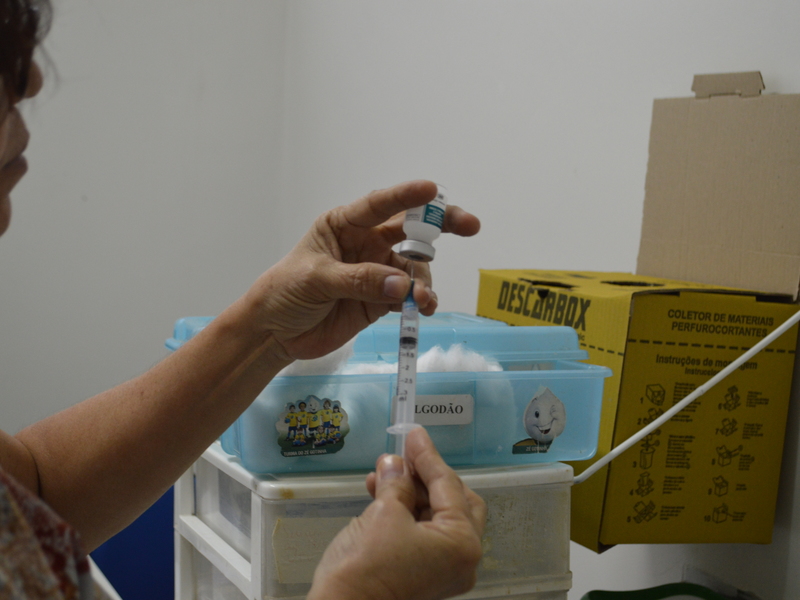 FMS esclarece quem deve tomar a vacina contra o sarampo
