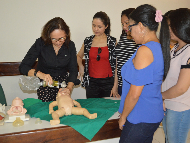 Enfermeiros da FMS participam de curso de Reanimação Neonatal