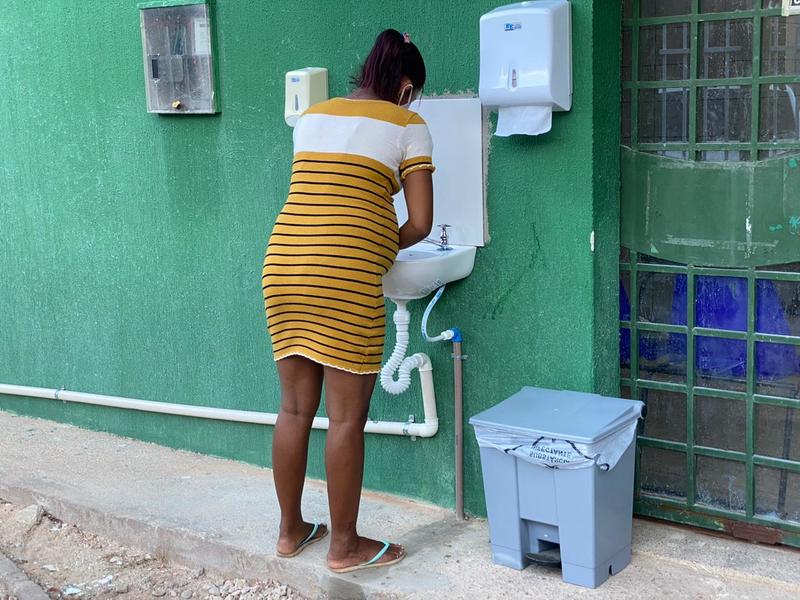 UBS Vila do Avião instala lavatório público para prevenir disseminação do Coronavírus