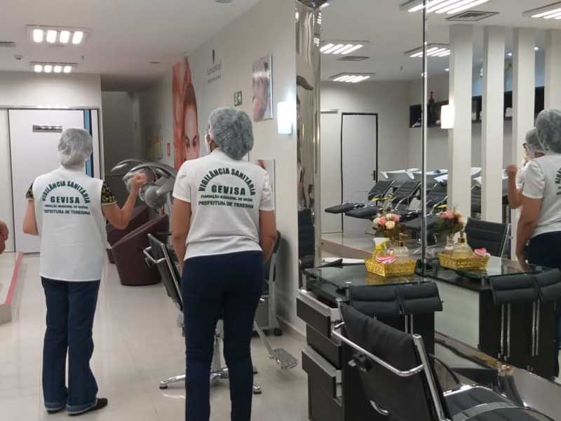 Vigilância Sanitária se reúne com salões de beleza para tirar dúvidas sobre protocolo de higiene