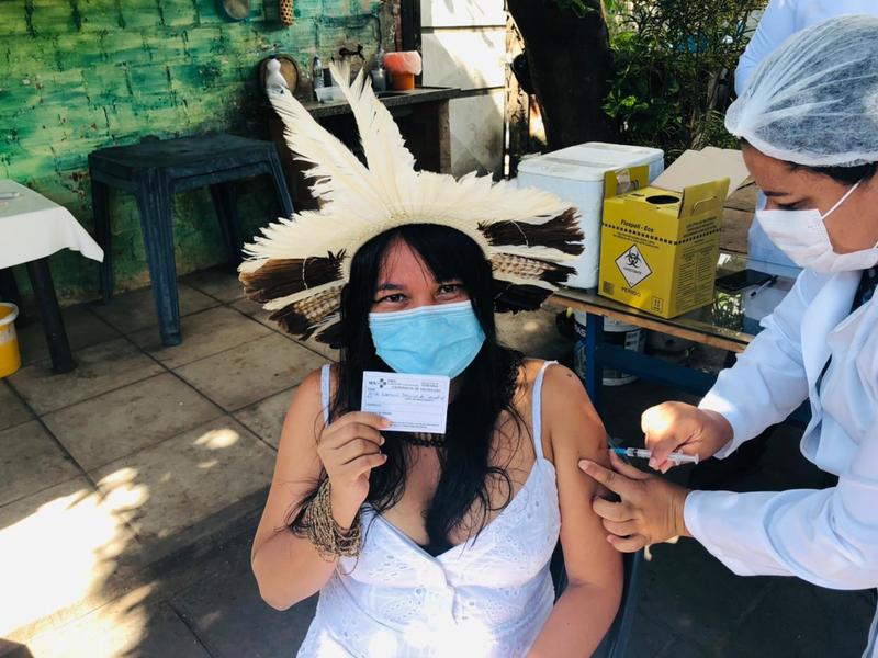 Indígenas guajajara tomam segunda dose da vacina Covid-19