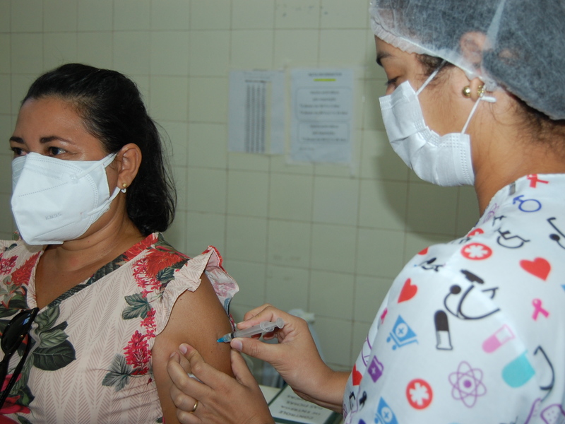 Vacina antirrábica em humanos é aplicada no Hospital da Primavera