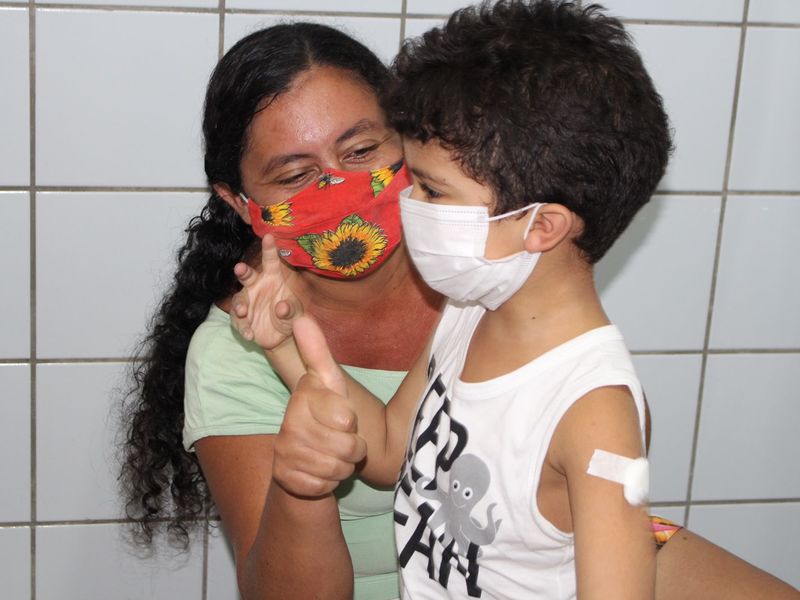 FMS promove vacinação infantil em CMEI de Teresina