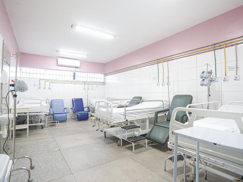 Prefeito Dr. Pessoa entrega primeira etapa da reforma do Hospital do Dirceu II