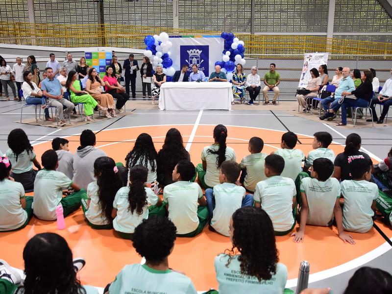 Prefeitura de Teresina atenderá 311 escolas municipais pelo Programa Saúde na Escola Prefeitura de Teresina atenderá 311 escolas municipais pelo Programa Saúde na Escola