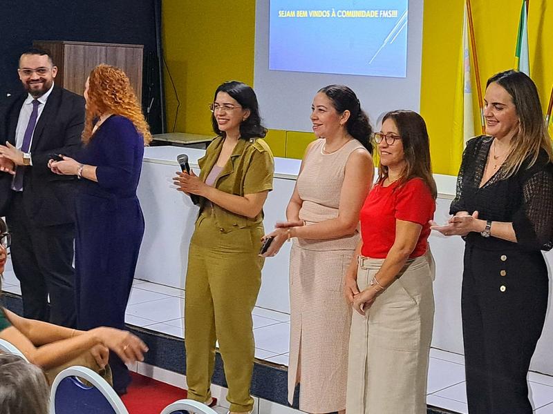 Diretores do HUT participam de acolhimento de novos servidores