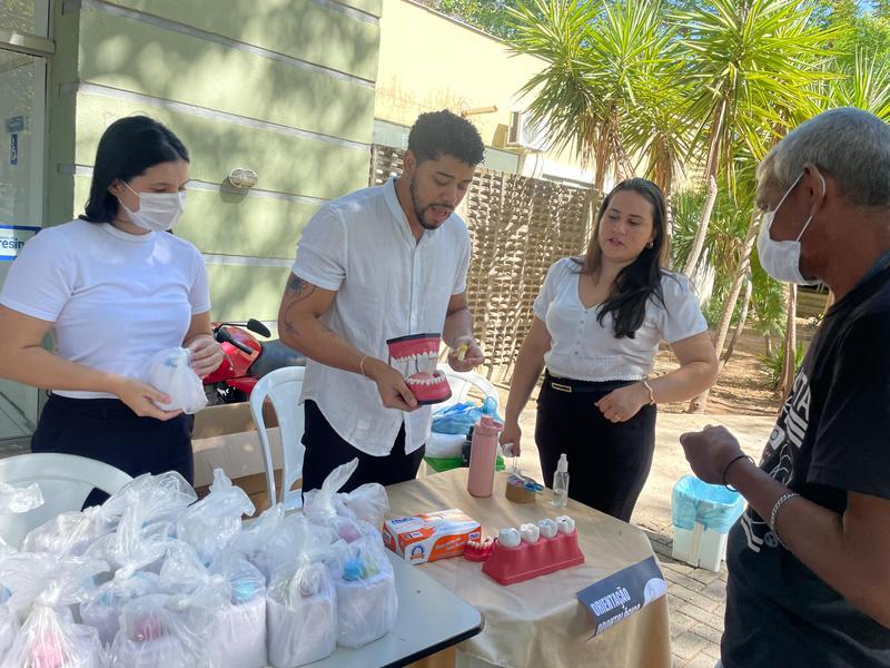 FMS realiza mais de 400 atendimentos voltados para pessoas em situação de rua FMS realiza mais de 400 atendimentos voltados para pessoas em situação de rua